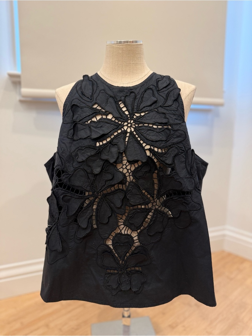 forte_forte Sleeveless Embroidered Top
